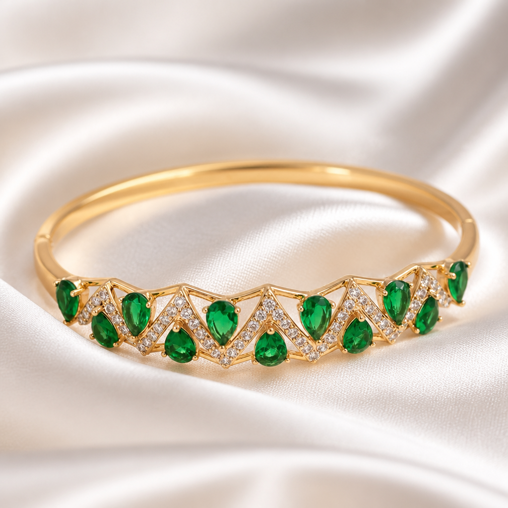 Heirloom Pear-Cut Emerald Bangle Bracelet - HARMA