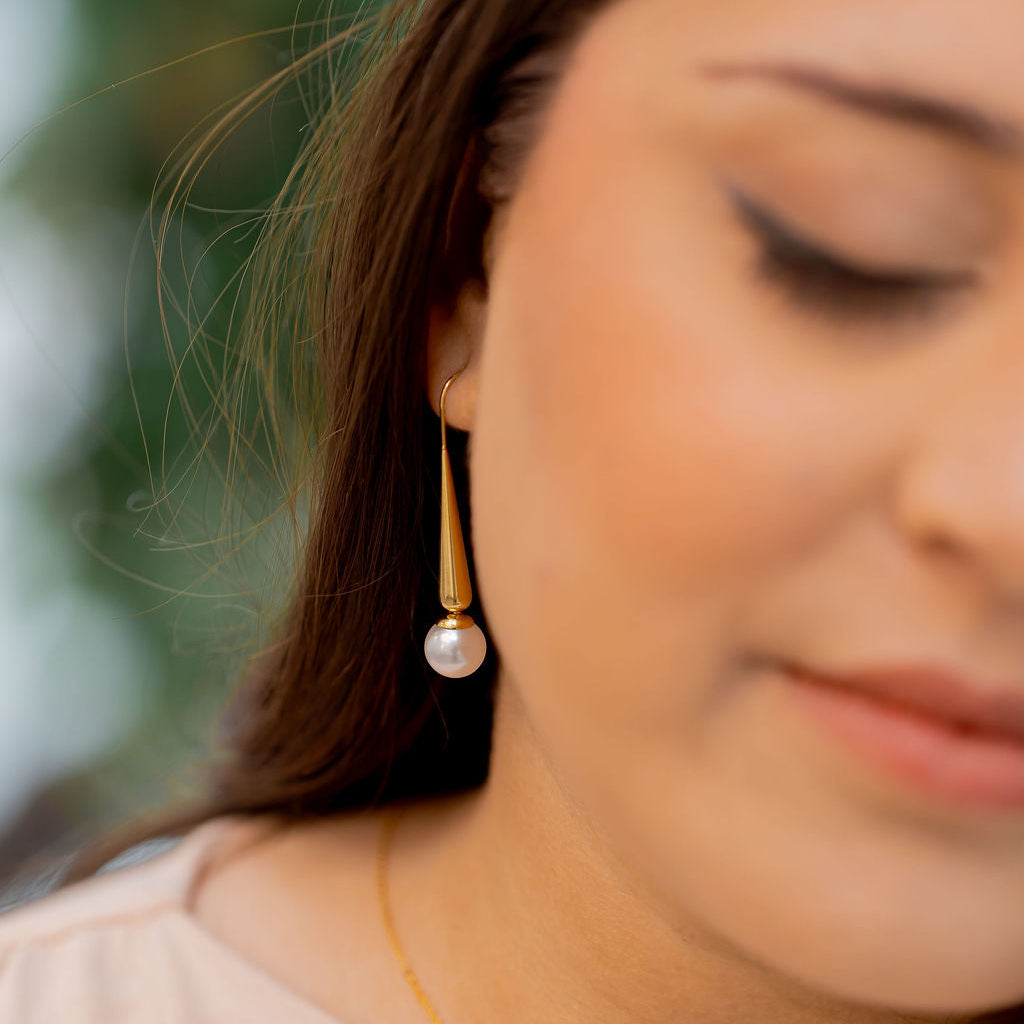 I Am Grounded Pearl Dangle Earrings - HARMA