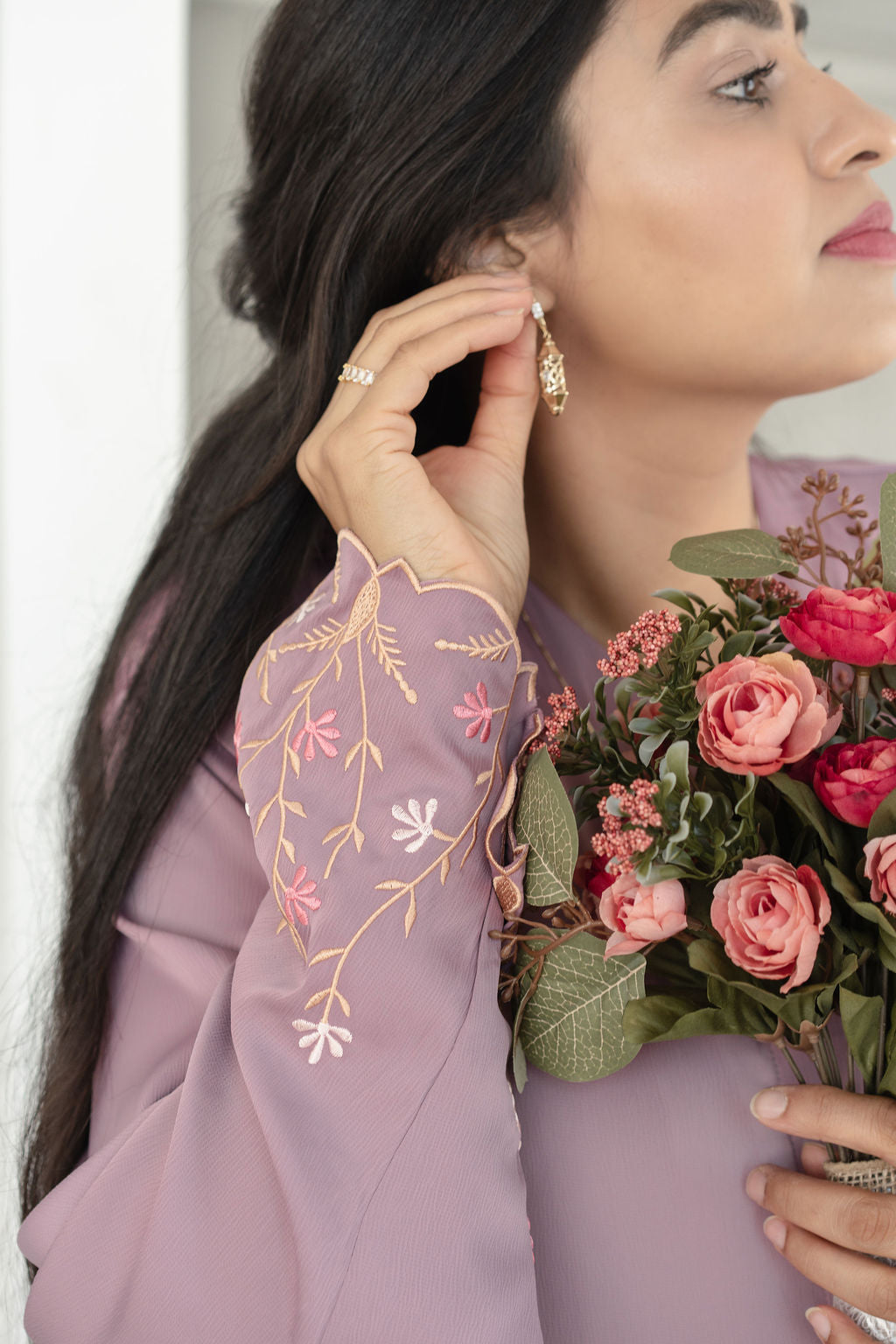 Luminous Noor Lantern Necklace Set - HARMA