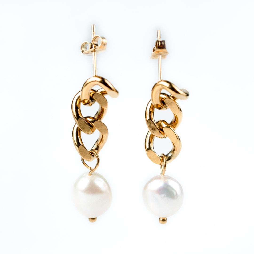 Curb Chain Link Pearl Stud Earrings - HARMA